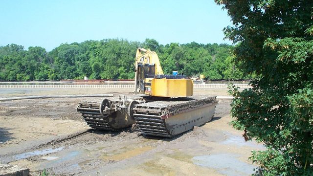 Track hoe